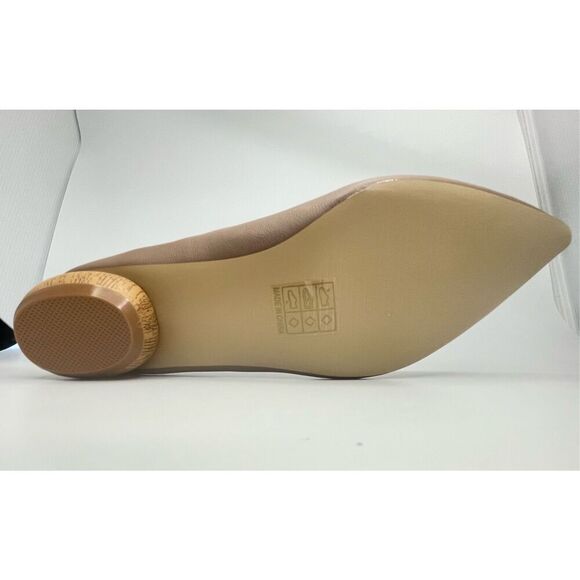 MAGGS KITTEN LOAFER FLATS. COLOR : Taupe Size 6 - Picture 6 of 9